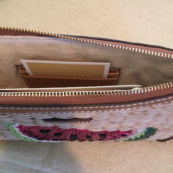 2X🎉HP🎉Michael Kors XL Wristlet - Picture 6 of 8